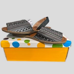 Refresh Sandals Geometric Print